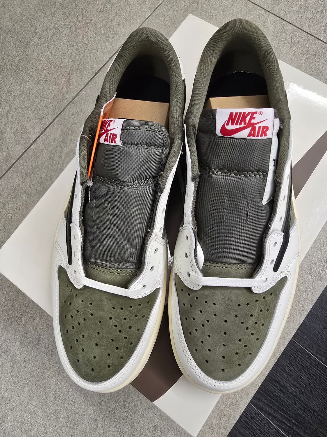 새상품 나이키운동화 조던1 스캇 275 상품이미지2