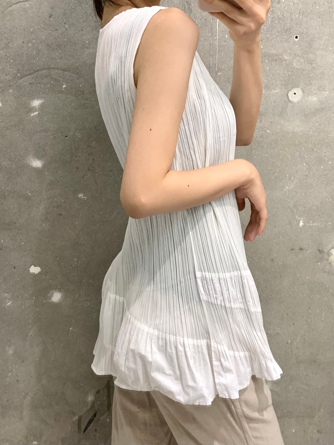 Pleats please 플리츠플리즈 화이트 슬리브리스 원피스 상품이미지2