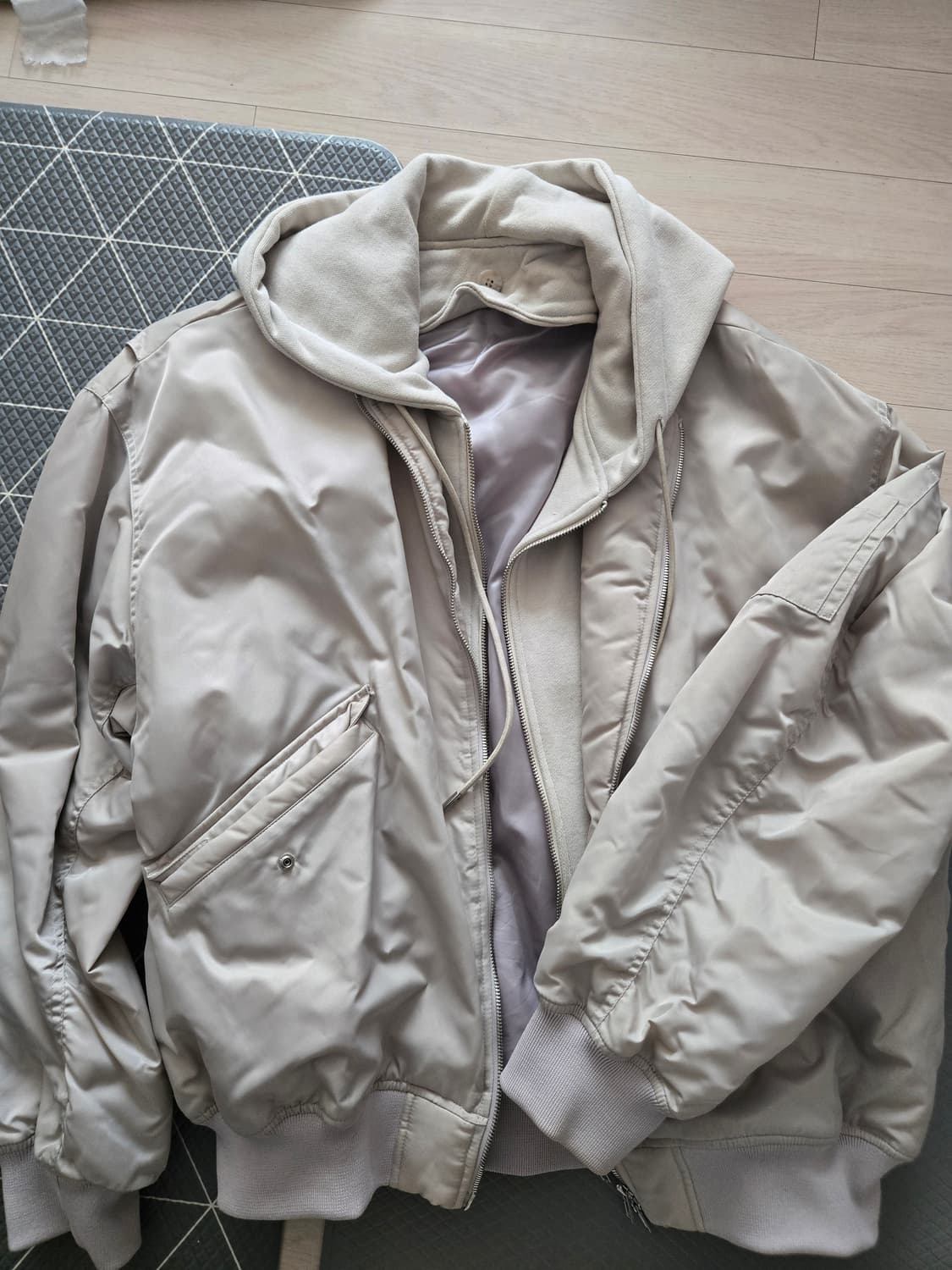 [TNGT]후드 봄버 자켓 아이보리 상품이미지1