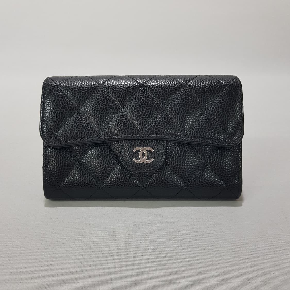 샤넬 클래식 캐비어 플랩 중지갑 AP0232 내장칩신형 상품이미지2