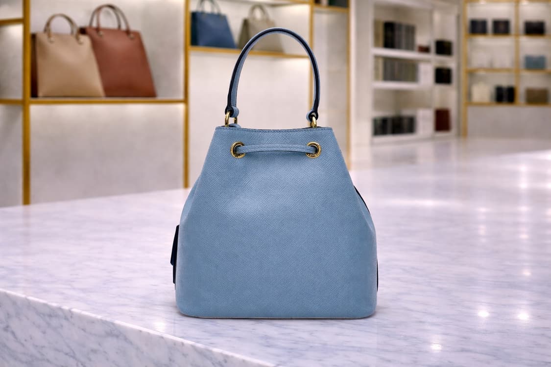 [S급] 프라다 사피아노 레더 버킷백 판매합니다!!! 상품이미지2