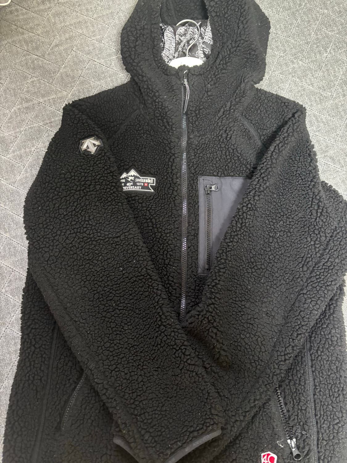 데상트 후리스 상품이미지1