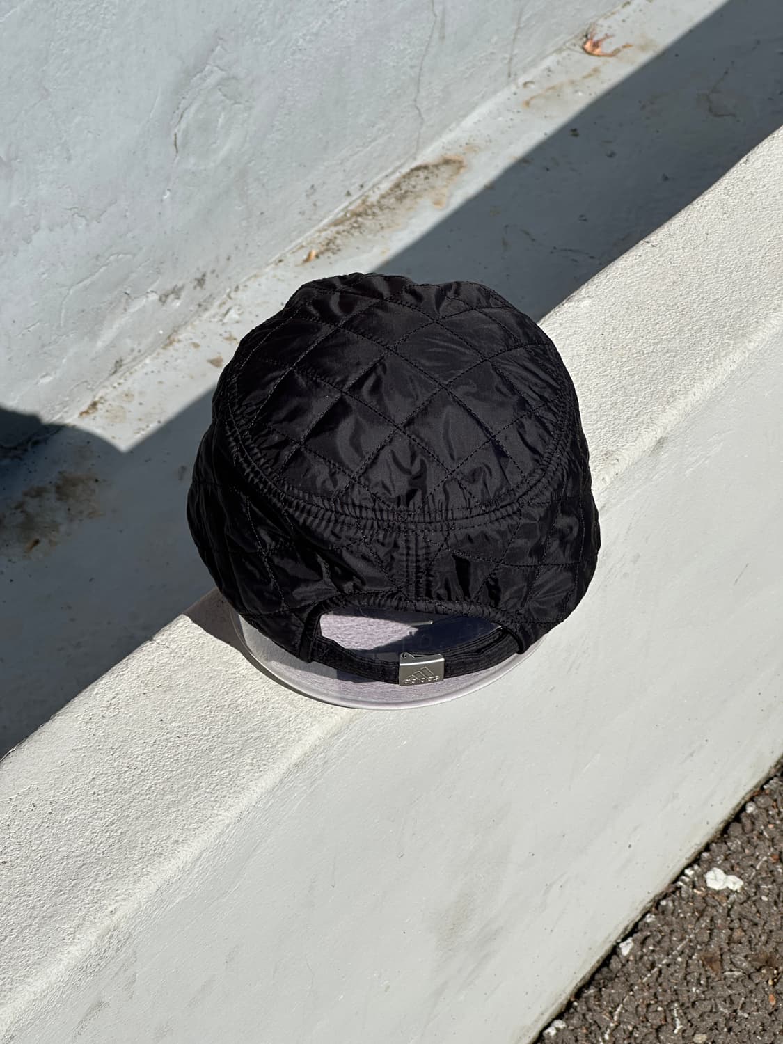 [M] 아디다스 블랙 퀼팅 볼캡 모자 상품이미지4