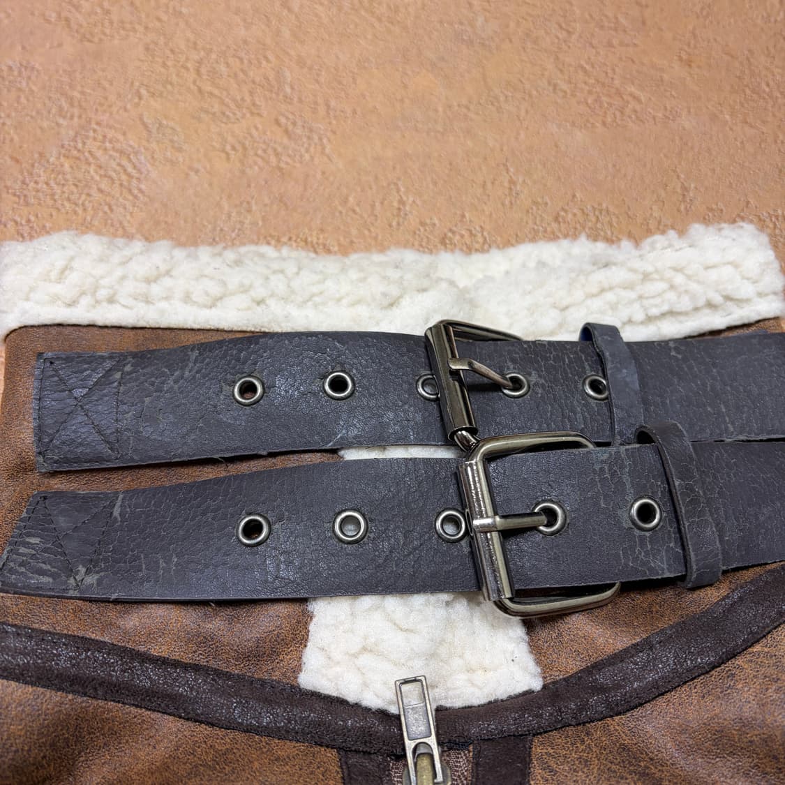 빈티지 하이넥 버클 무스탕 상품이미지4