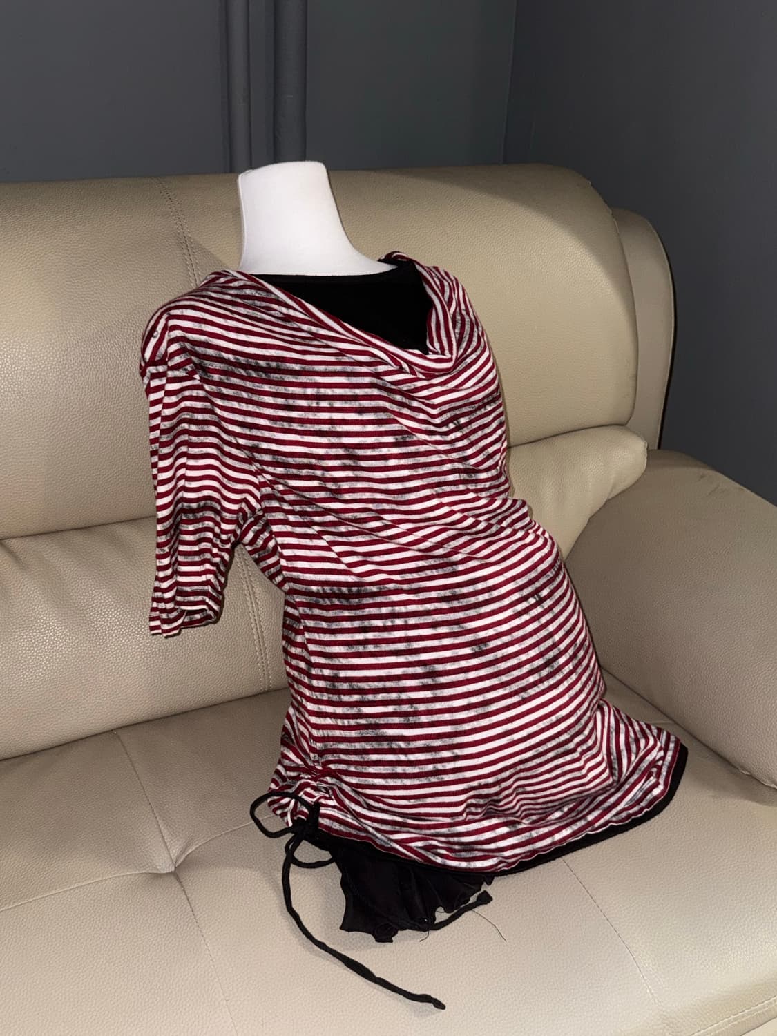 semantic design distressed shirring top 상품이미지1