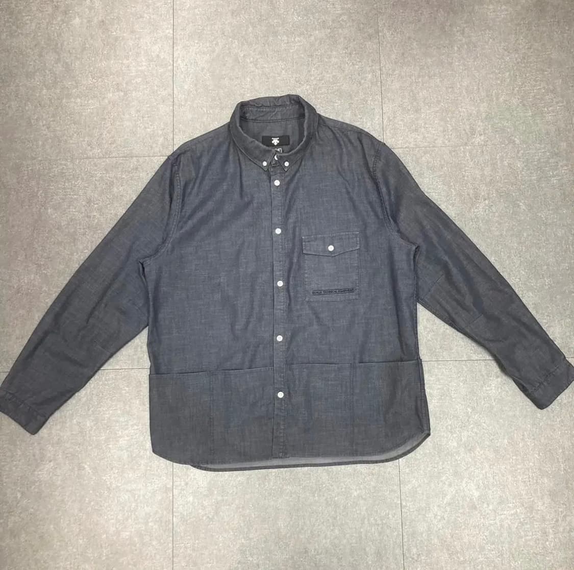 (105)데상트 데님 워크셔츠 상품이미지1