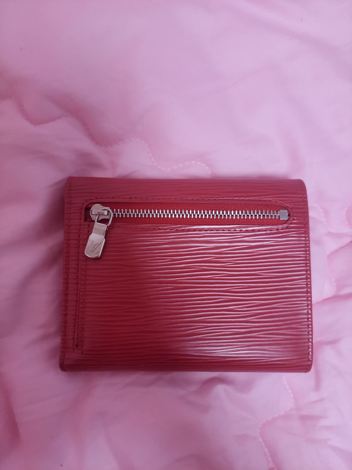 정품)급처미사용새상품!루이비통 에삐 레더 코알라 중지갑 반지갑 선물용월렛 상품이미지3