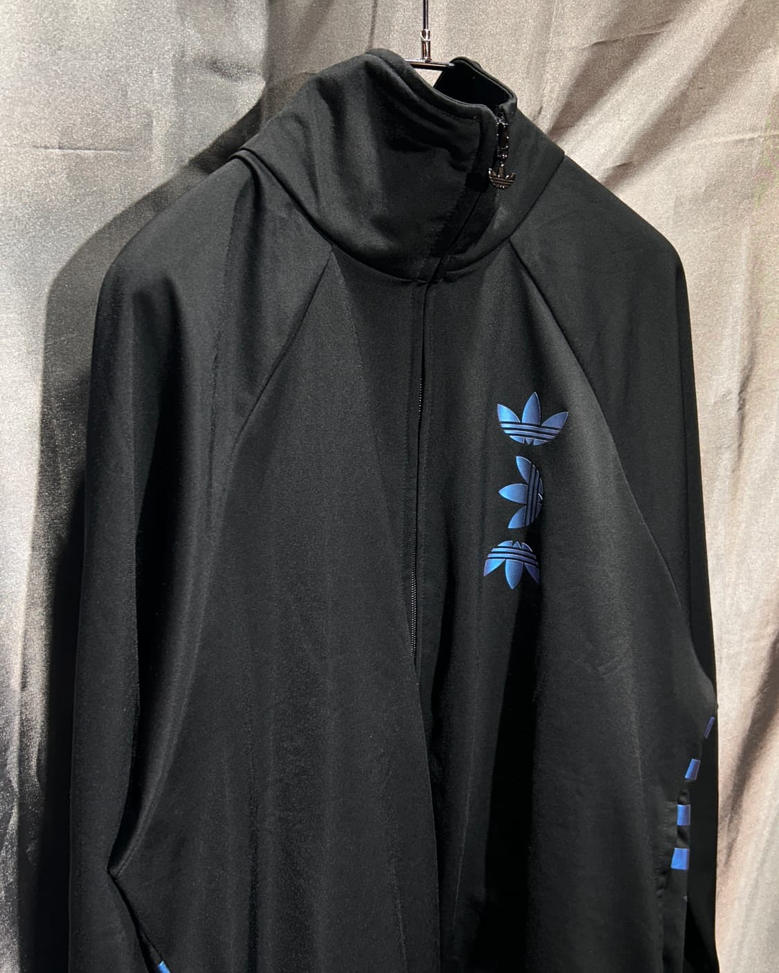 L 아디다스 파이어버드 블루 & 블랙 그라데이션 트랙탑 상품이미지5