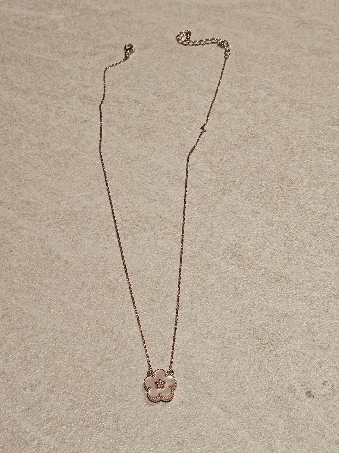 반클리프 럭키스프링 자개 플라워 목걸이 (새상품) 상품이미지2