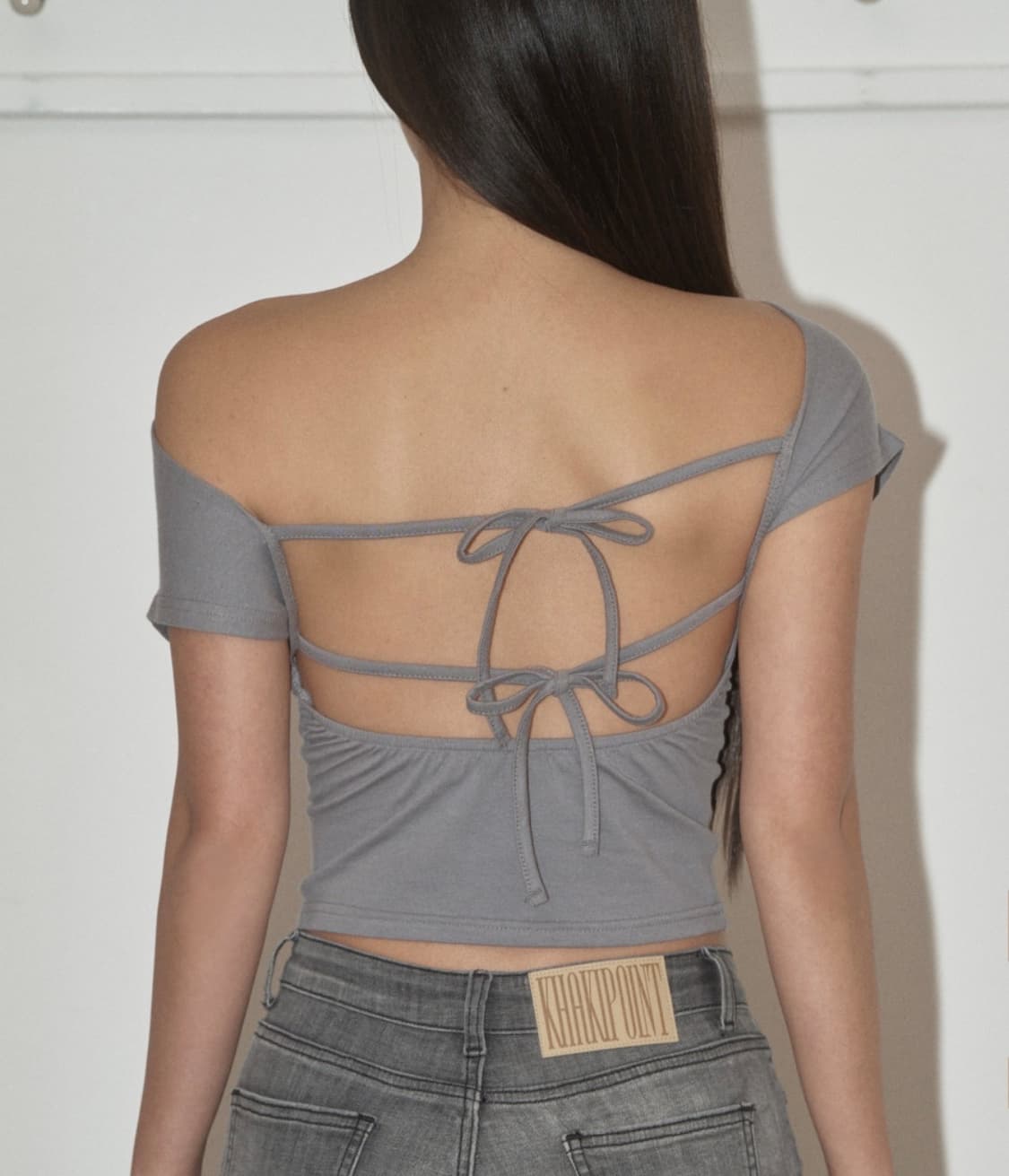 새상품 카키포인트 백 스트랩 티셔츠 그레이 상품이미지1