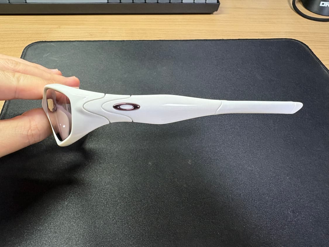 Oakley Minute 2.0 white 오클리 미뉴트 2.0 상품이미지3