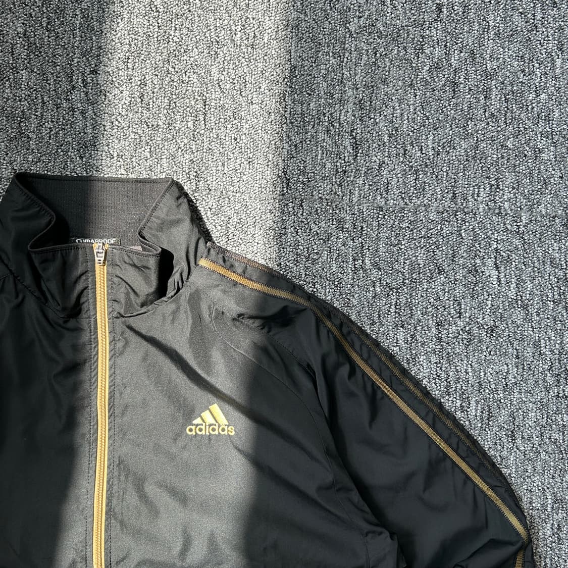 아디다스 골드 사이드라인 바람막이 상품이미지2