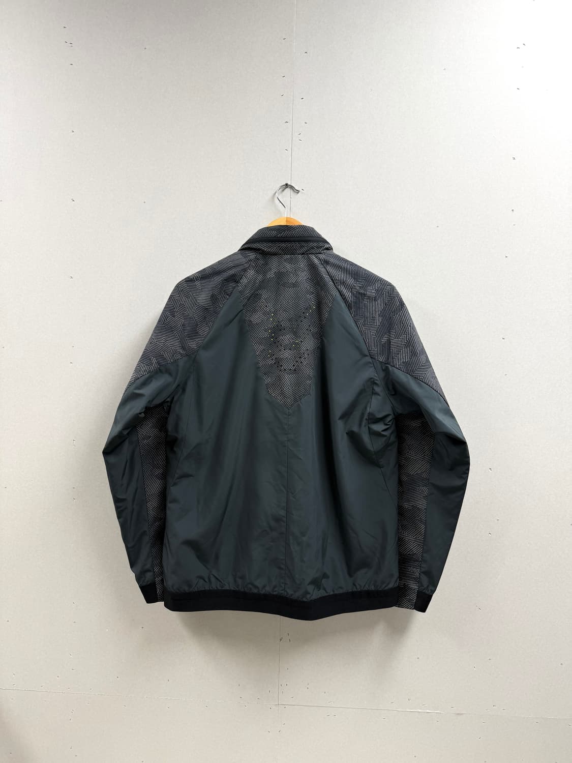 남성 슬림 XL / 아이더 바람막이 자켓 점퍼 상품이미지7