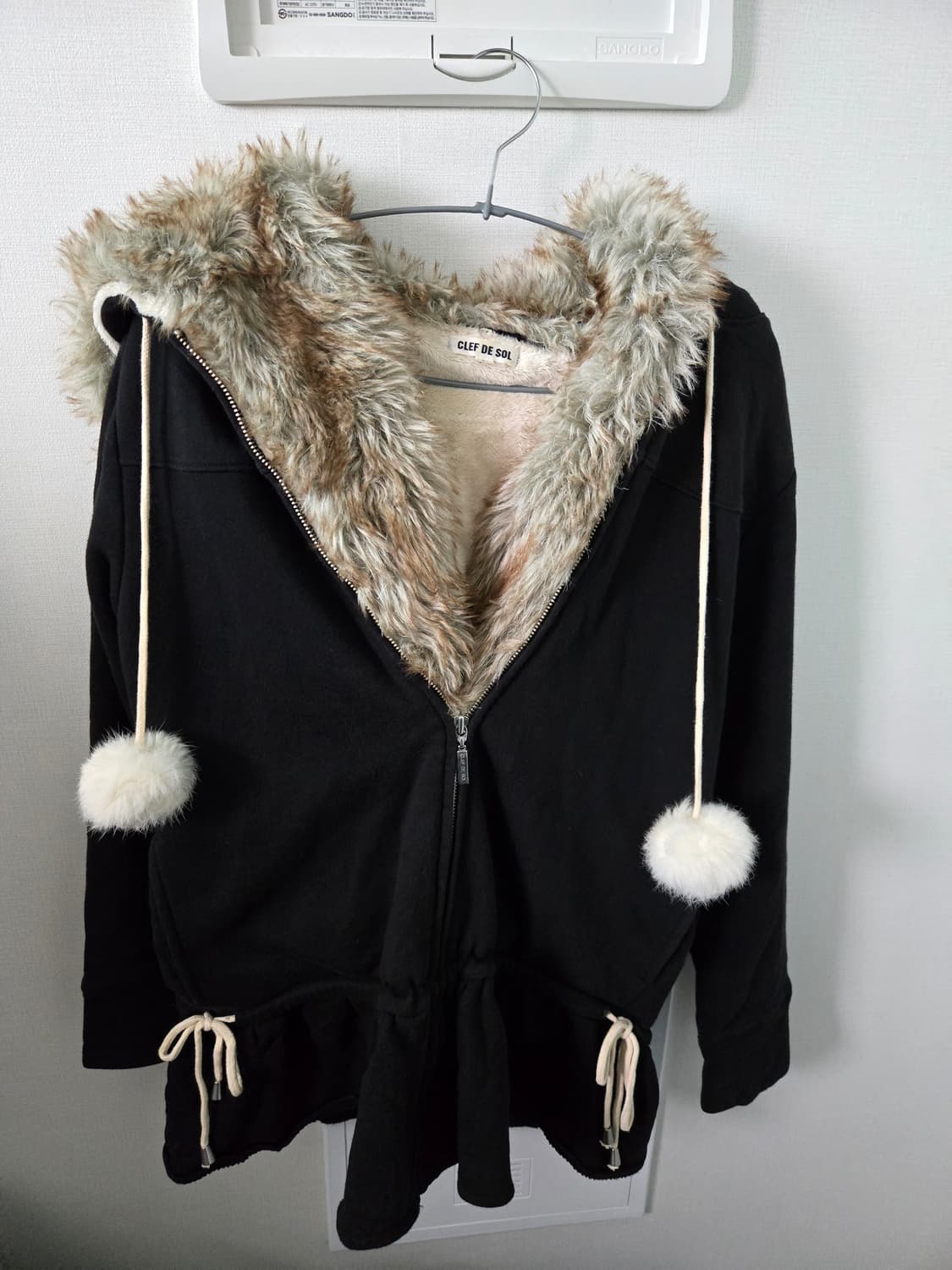 퍼 방울끈 아우터 상품이미지1