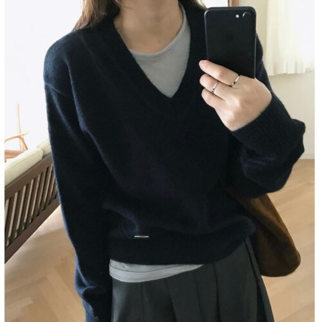 블렘토 브이넥니트 상품이미지1