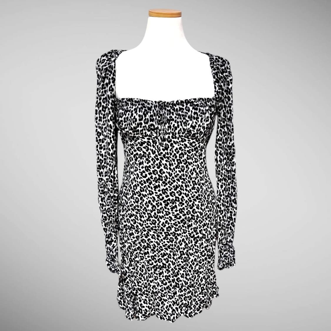 [착샷O] 자라 ZARA 레오파드 스퀘어넥 미니 원피스 상품이미지2