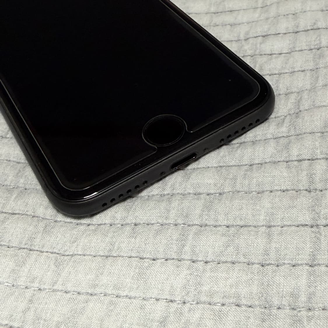 아이폰8 블랙 64gb (실버랑 교환 가능) 상품이미지4