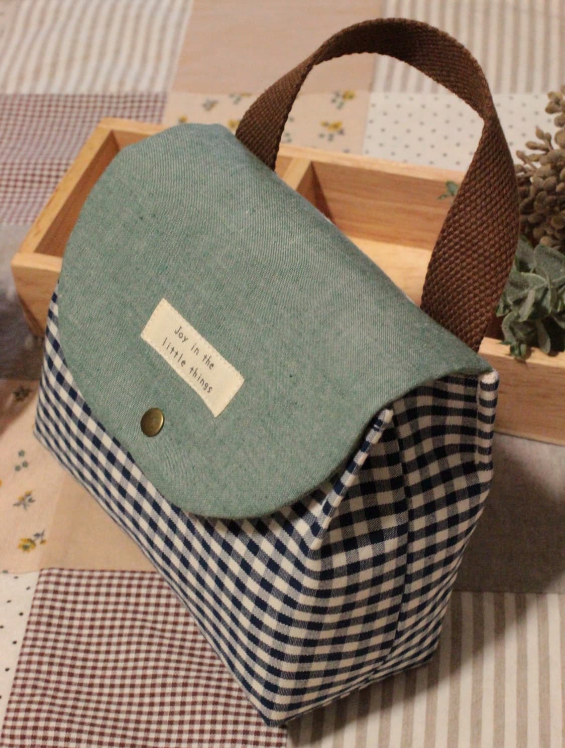 핸드메이드 손잡이 네이비체크 박스 파우치 상품이미지3