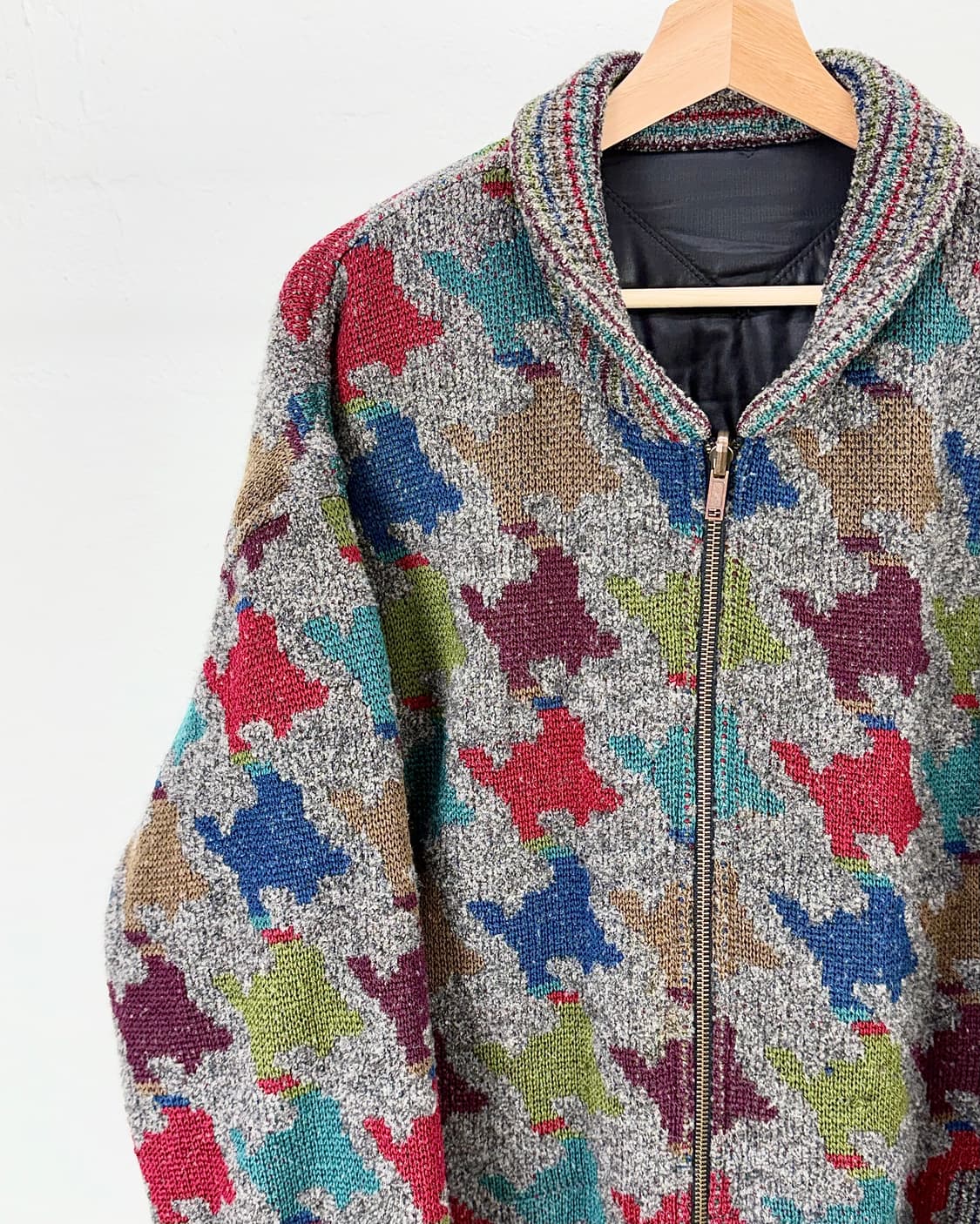 미쏘니 스포츠 멀티 셰브론 리버서블 퀼팅 니트 집업 자켓 상품이미지3