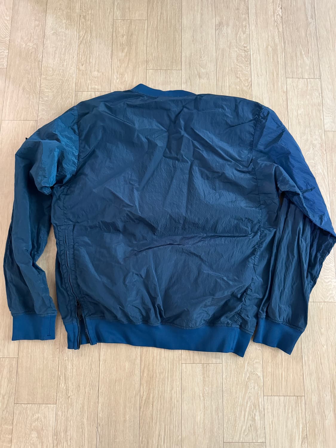 스톤아일랜드 나일론메탈 맨투맨 블랙와펜 상품이미지2