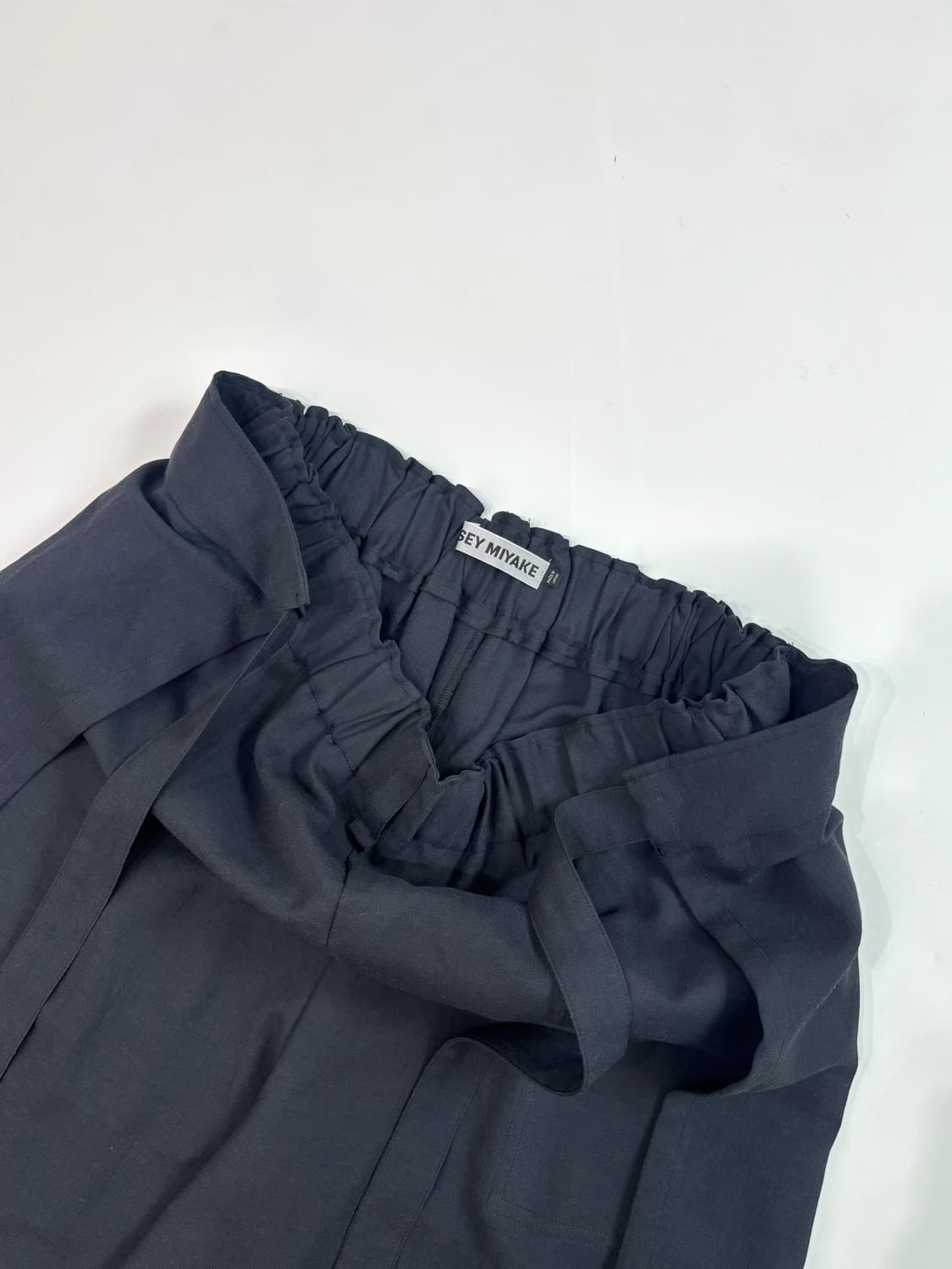 Issey Miyake 이세이미야케 네이비 랩벨트 큐롯 팬츠 상품이미지8