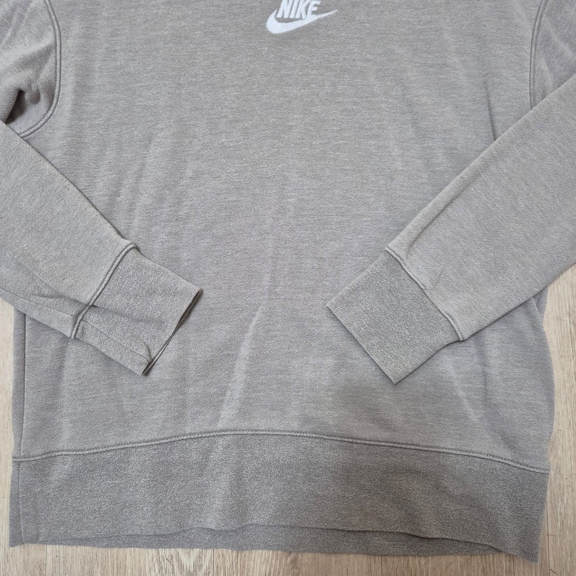 나이키 미들로고 맨투맨 스웻셔츠 상품이미지3