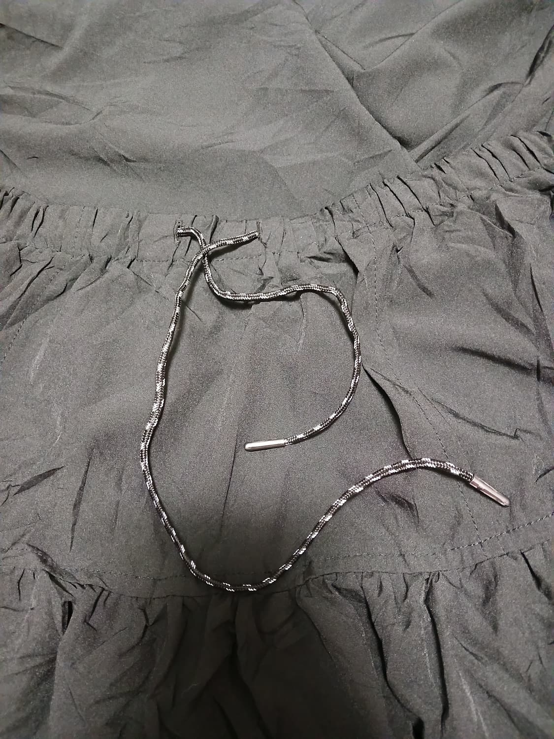 스트링 블랙 스커트 상품이미지2