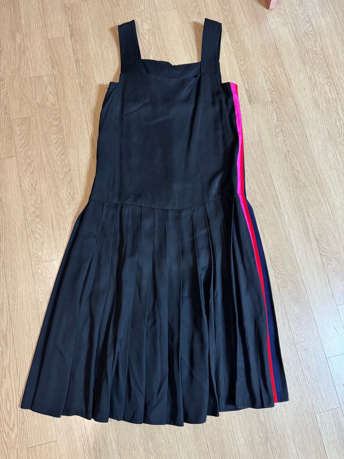 럭키슈에뜨 뷔스티에 플리츠 원피스 상품이미지3