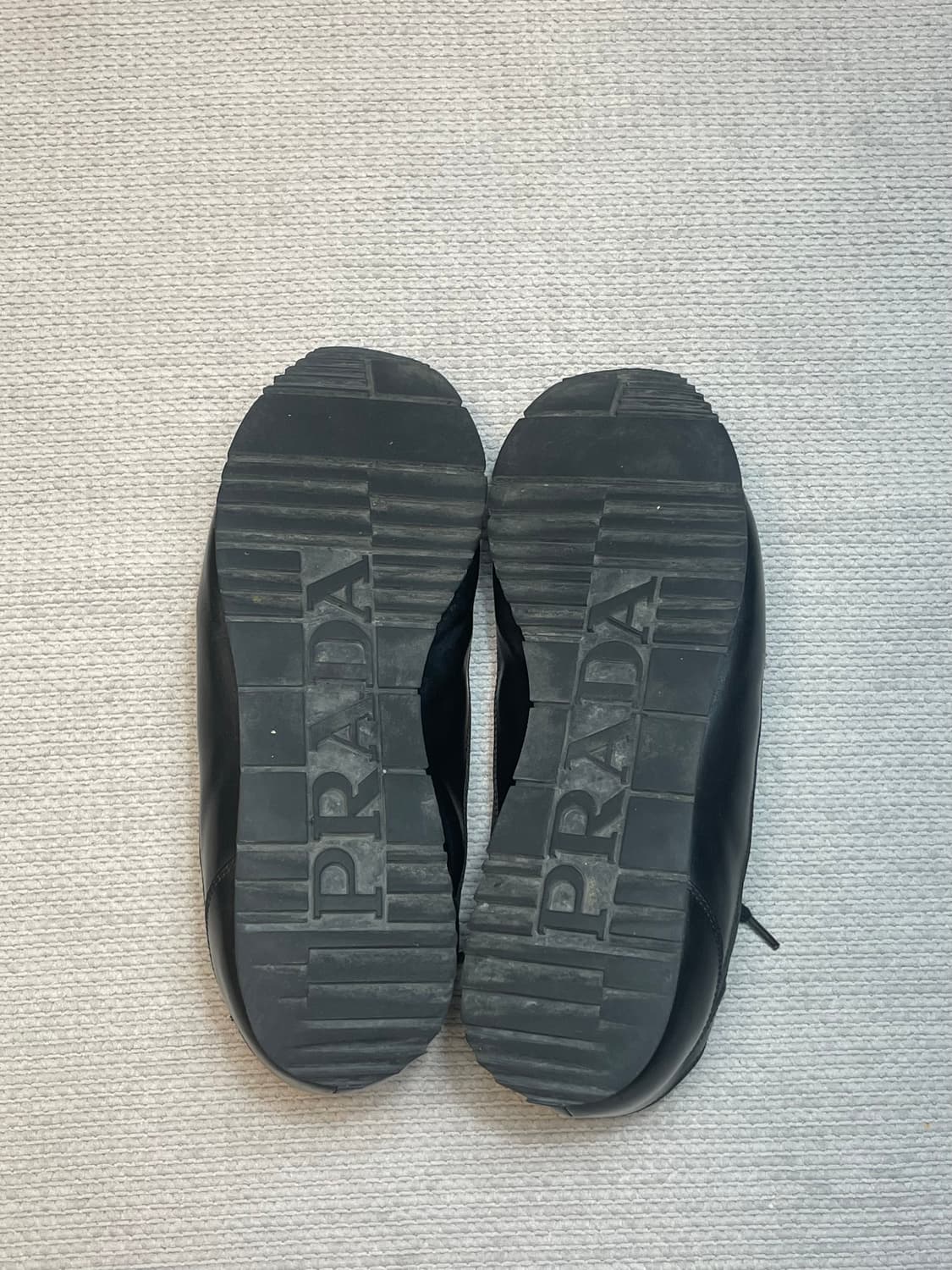 프라다 레더 나일론 스니커즈 상품이미지4