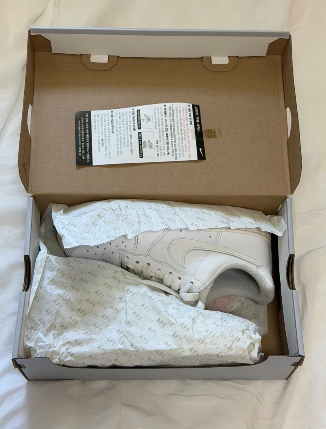 나이키 에어포스 230 상품이미지1