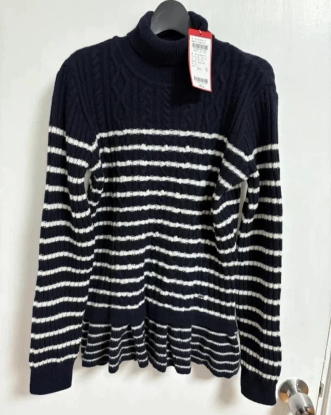 팬텀 니트 상품이미지1