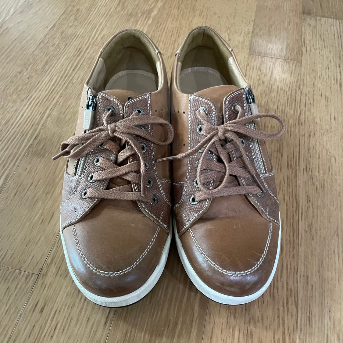 닥스 가죽 스니커즈 260 상품이미지2