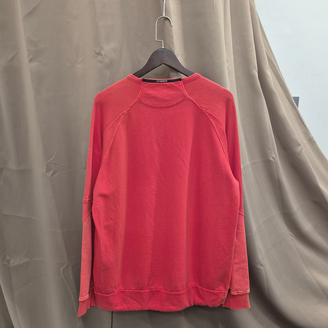 CP컴퍼니 맨투맨 XL 상품이미지4