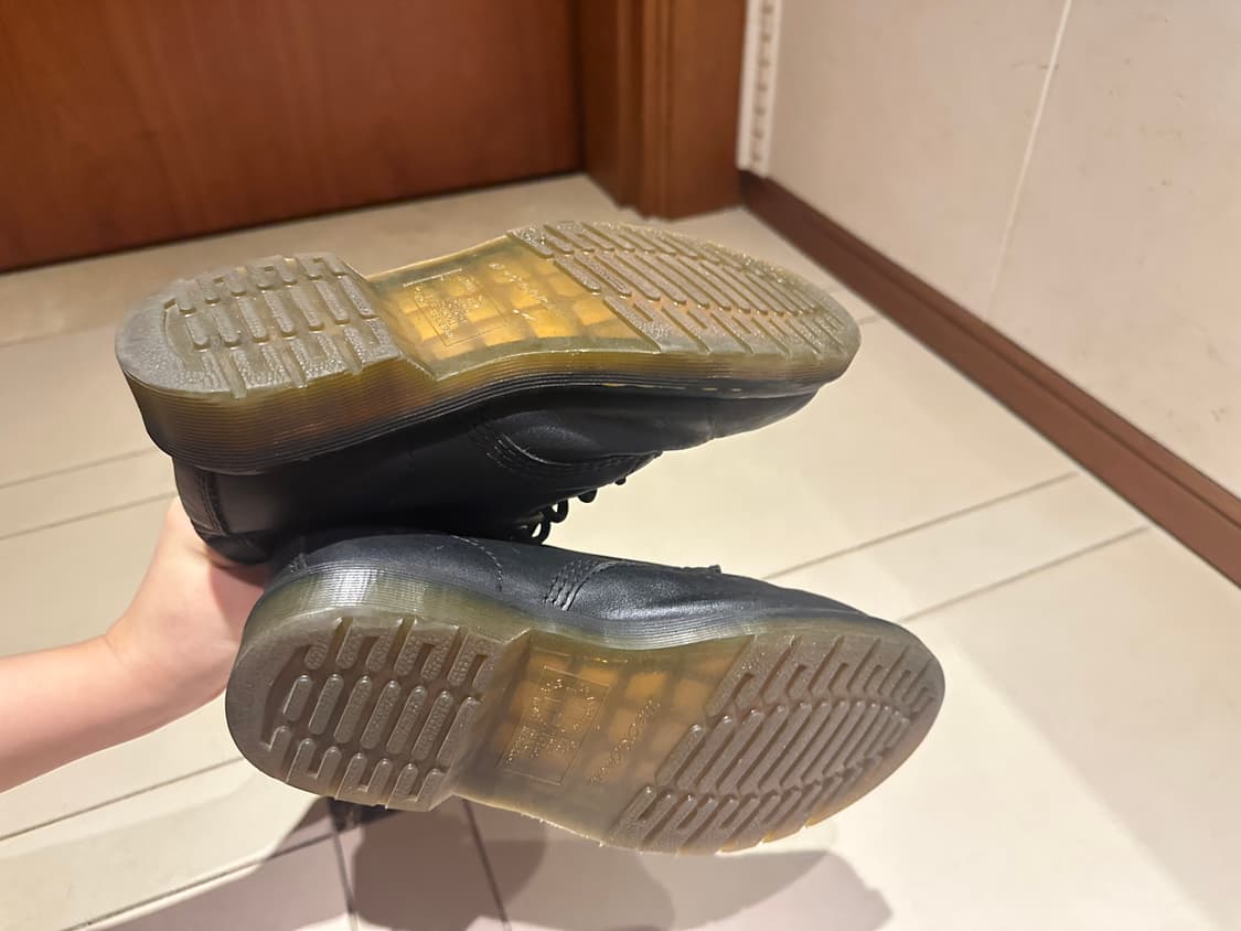 닥터마틴 1460 8홀 무광 uk 4 상품이미지7