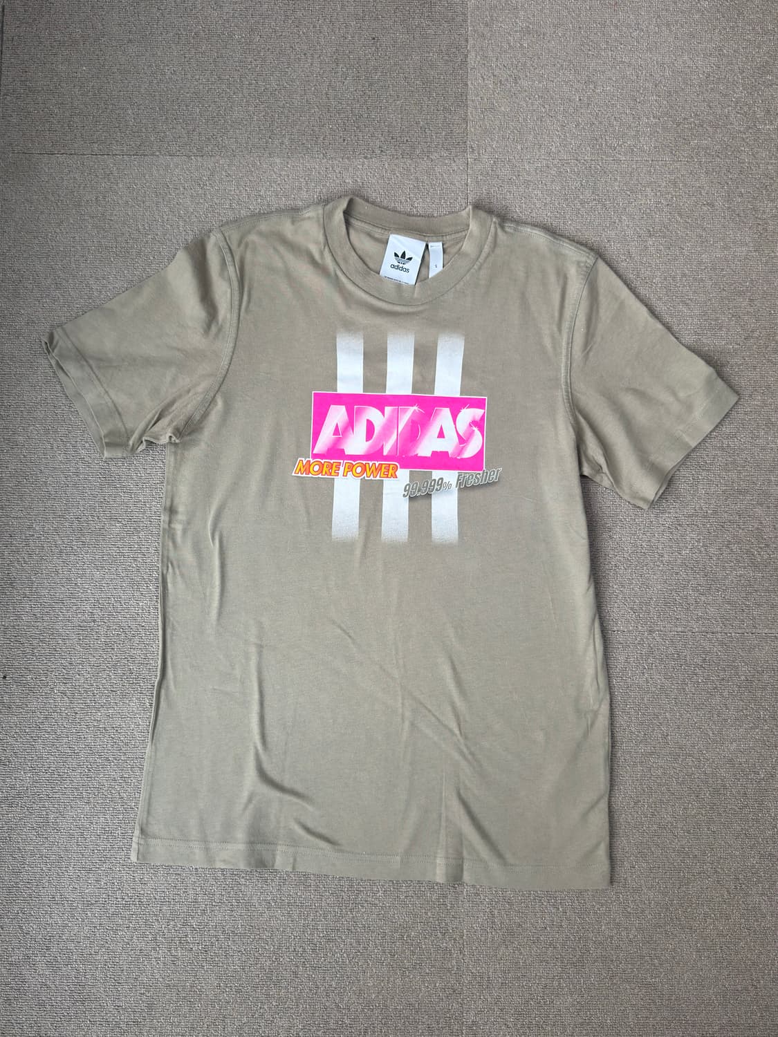 아디다스 카키 그래픽 티셔츠 상품이미지1