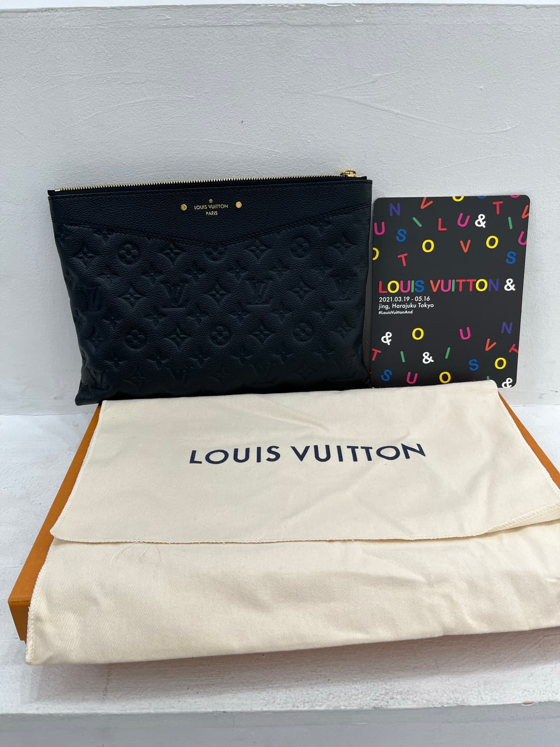 루이비통 데일리 파우치 앙프렝뜨 블랙 상품이미지6