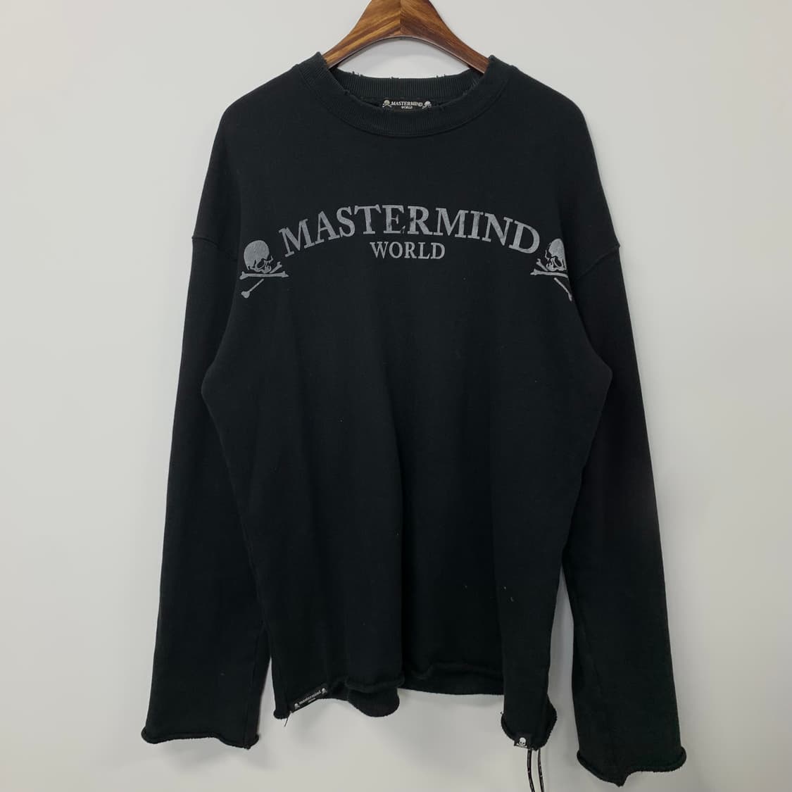 마스터마인드 월드 빈티지 디테일 블랙 맨투맨  상품이미지3