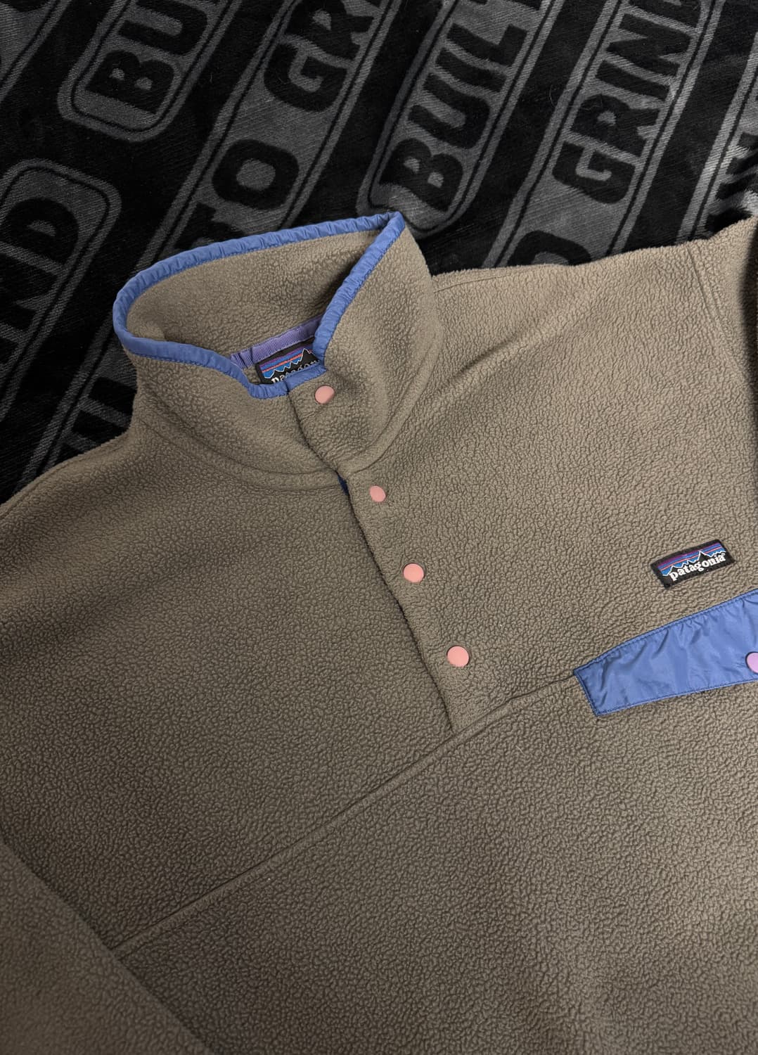 파타고니아 신칠라 스냅 티 풀 오버 다크 그레이 블루 메이드 인 멕시코2 상품이미지3