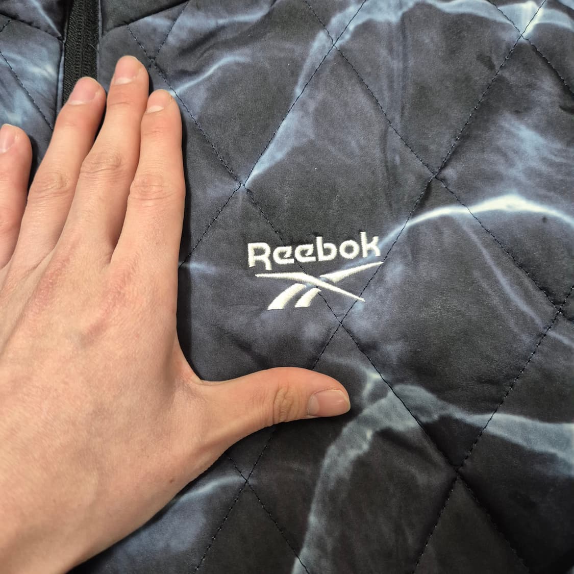 리복 웰론 누빔 중경량 패딩 자켓  상품이미지4