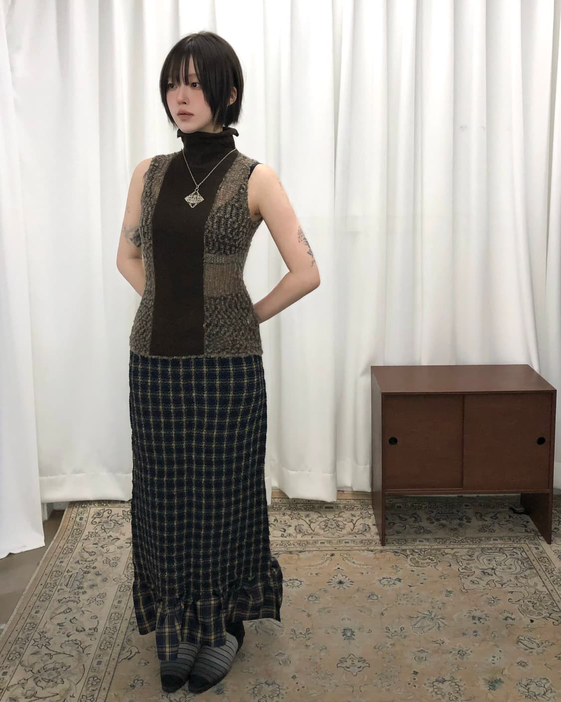 브라운 하이넥 시스루 슬리브리스 상품이미지1