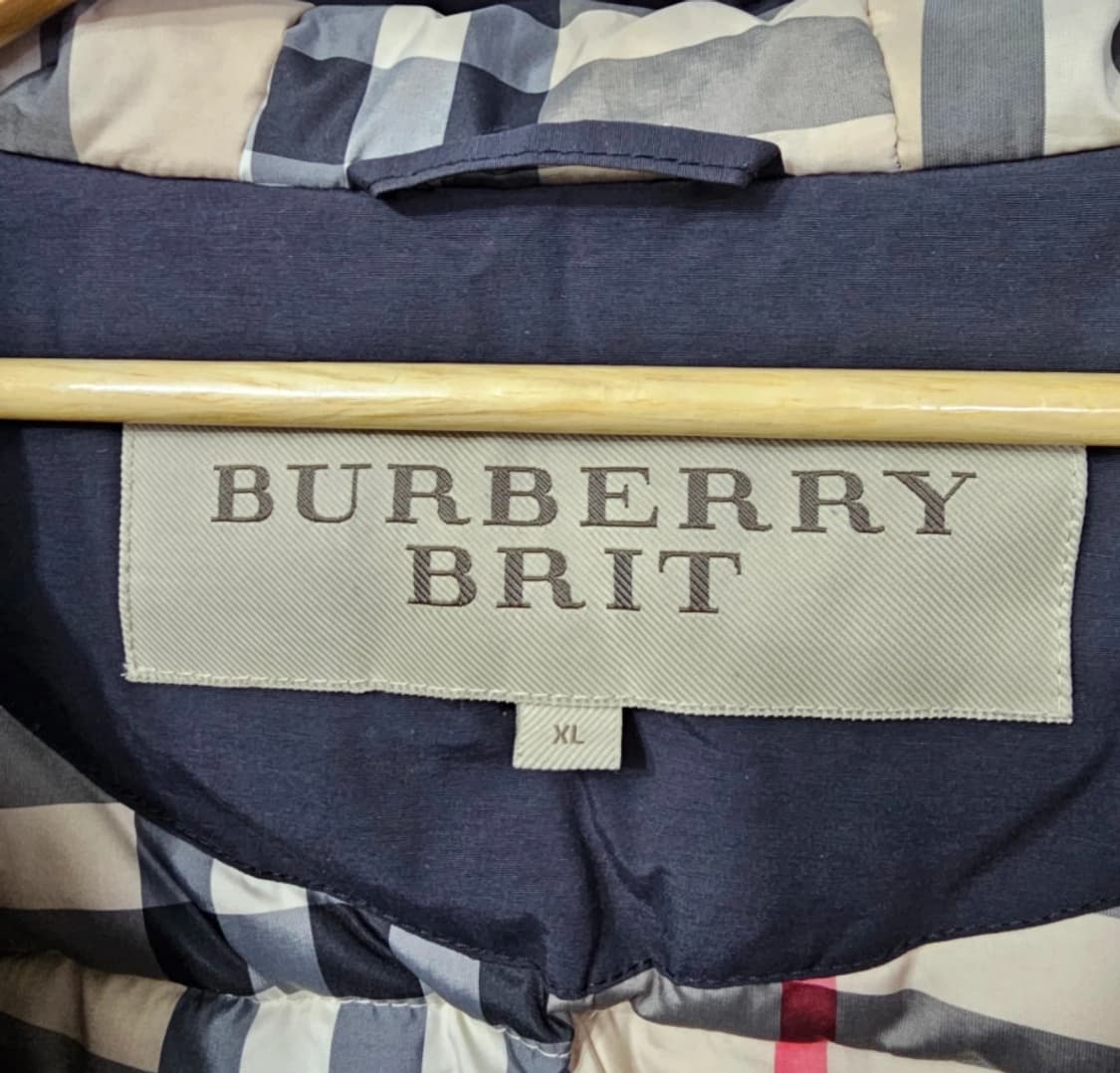 버버리 브릿 여성 패딩 코트 블랙 ~66 상품이미지6