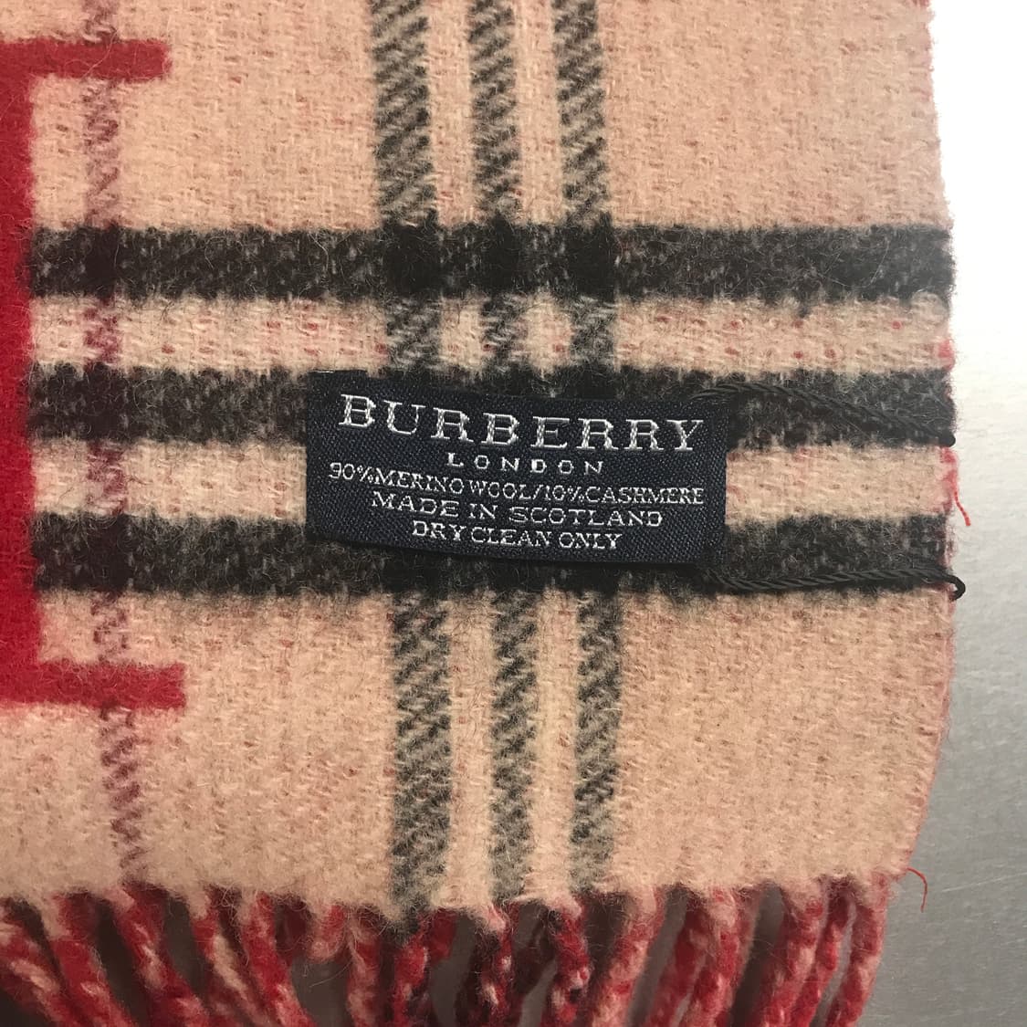 버버리 정품 울/캐시미어 혼방 머플러 상품이미지3