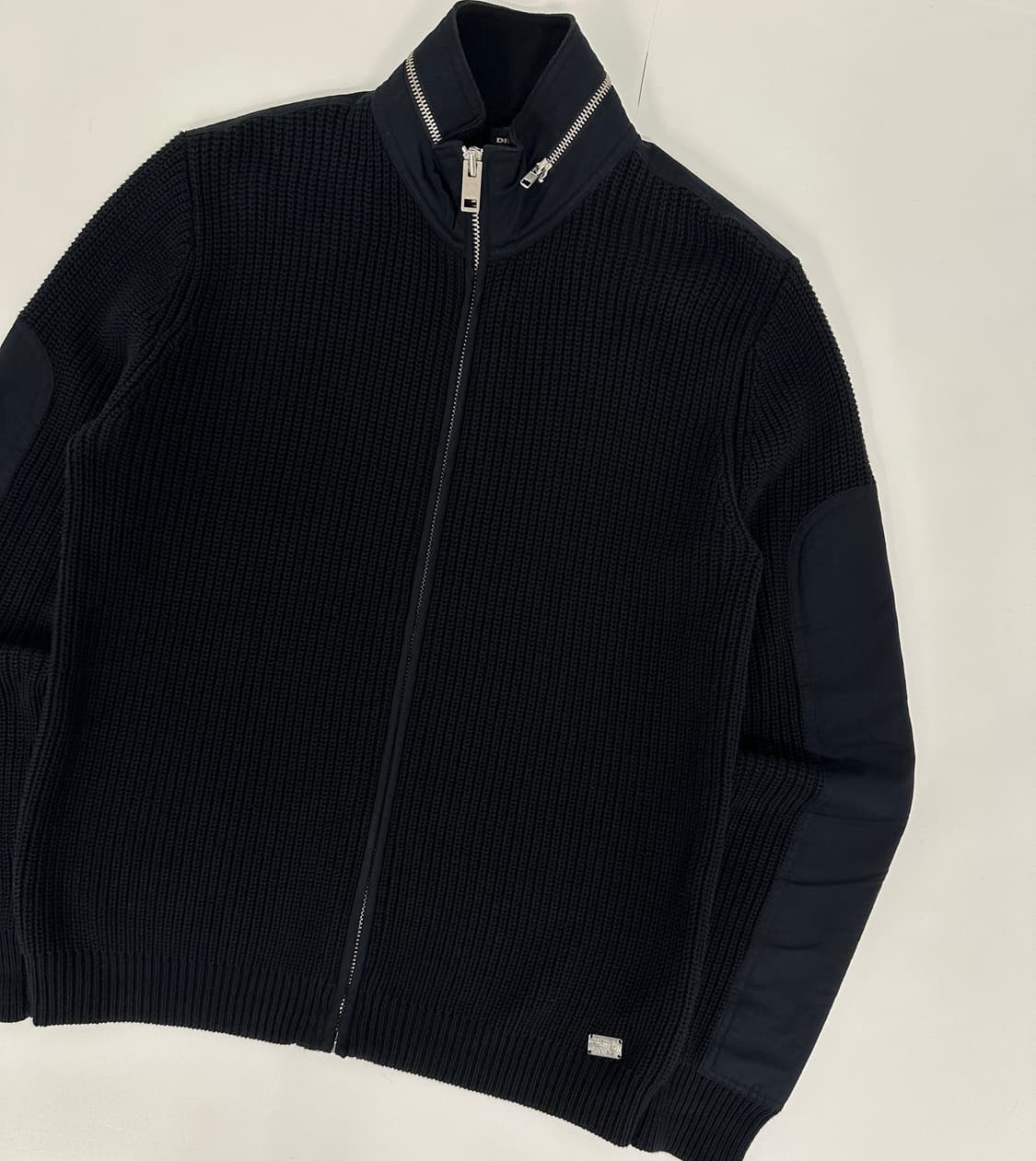 DIESEL 상품이미지1