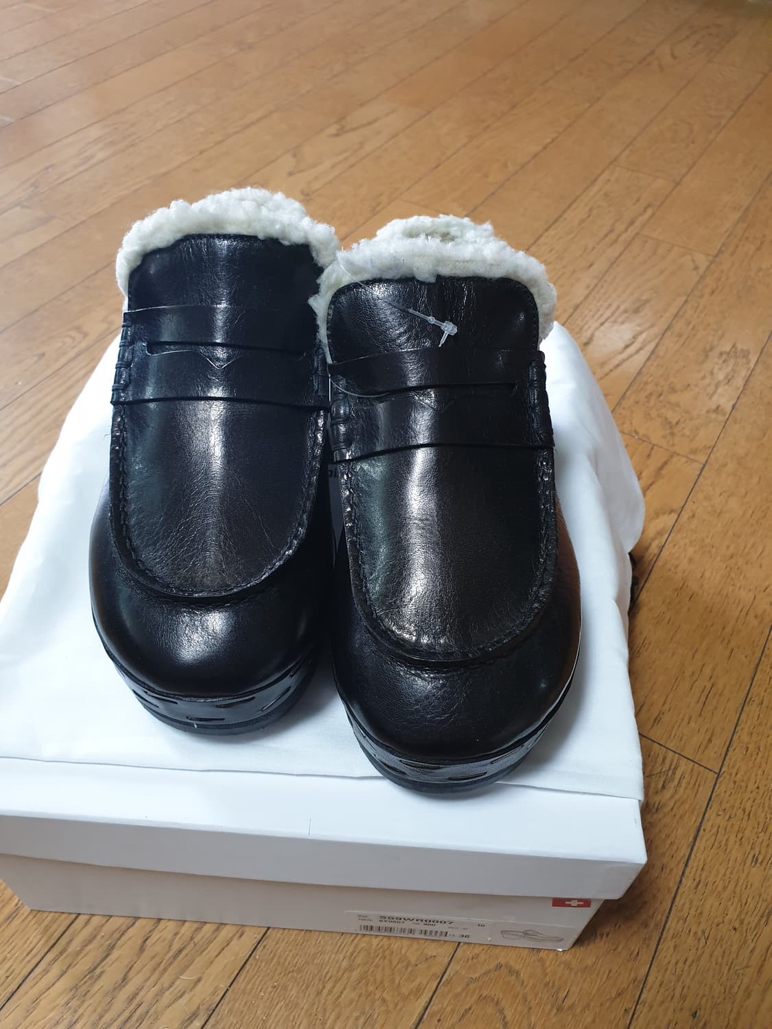 새상품 사이즈36 mm6 클로그 상품이미지5