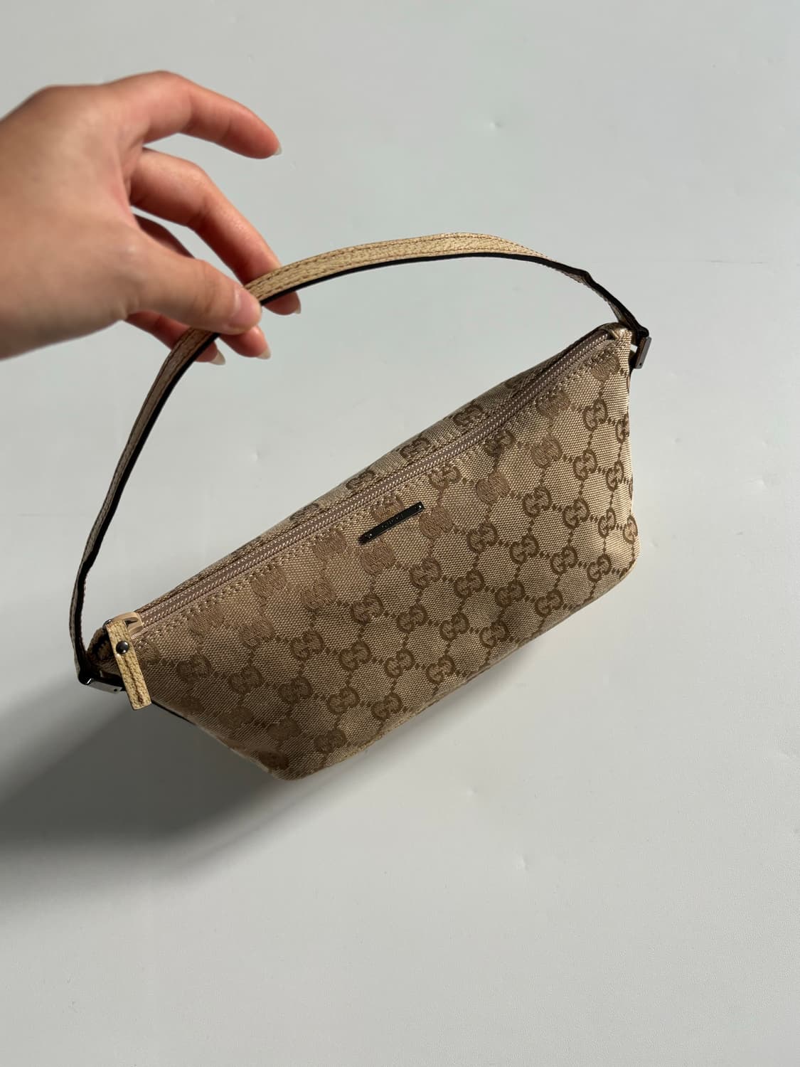 Gucci 구찌 GG로고 베이지 핸드백  상품이미지1