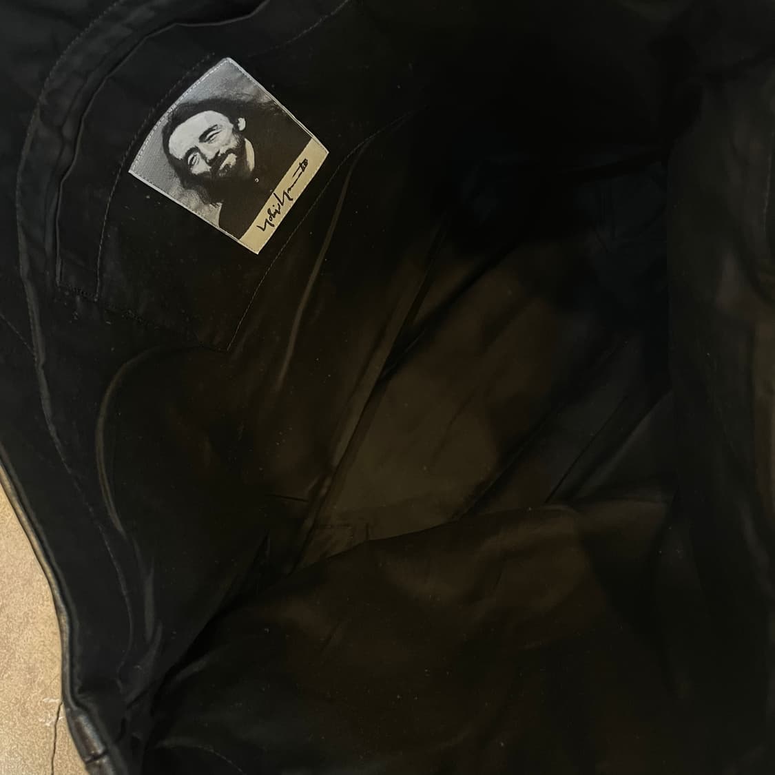 요지야마모토 로고 레더 토트백 상품이미지6