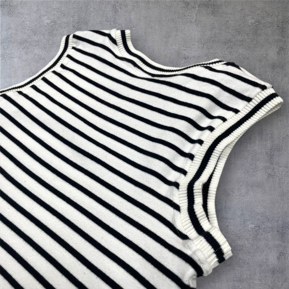 셀린느 Celine 스트라이프 트리옹프 슬리브리스 니트 40 상품이미지6