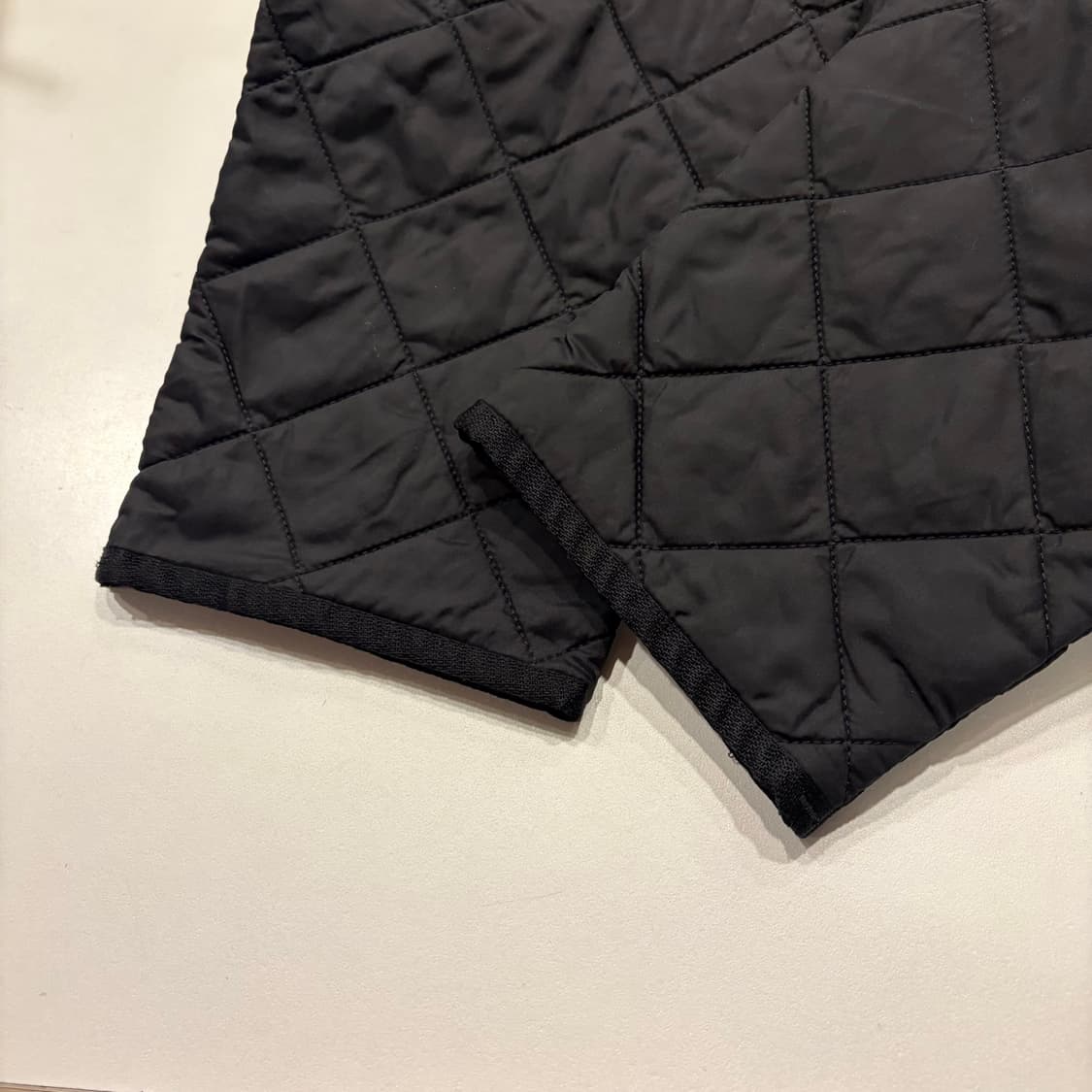[L] 바버 리더스데일 블랙 다이아몬드 퀼팅 자켓 C907 상품이미지9