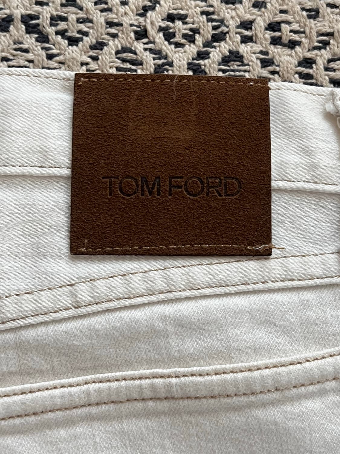 톰포드 스웨이드 패치 크림진 테이퍼드 핏  상품이미지3