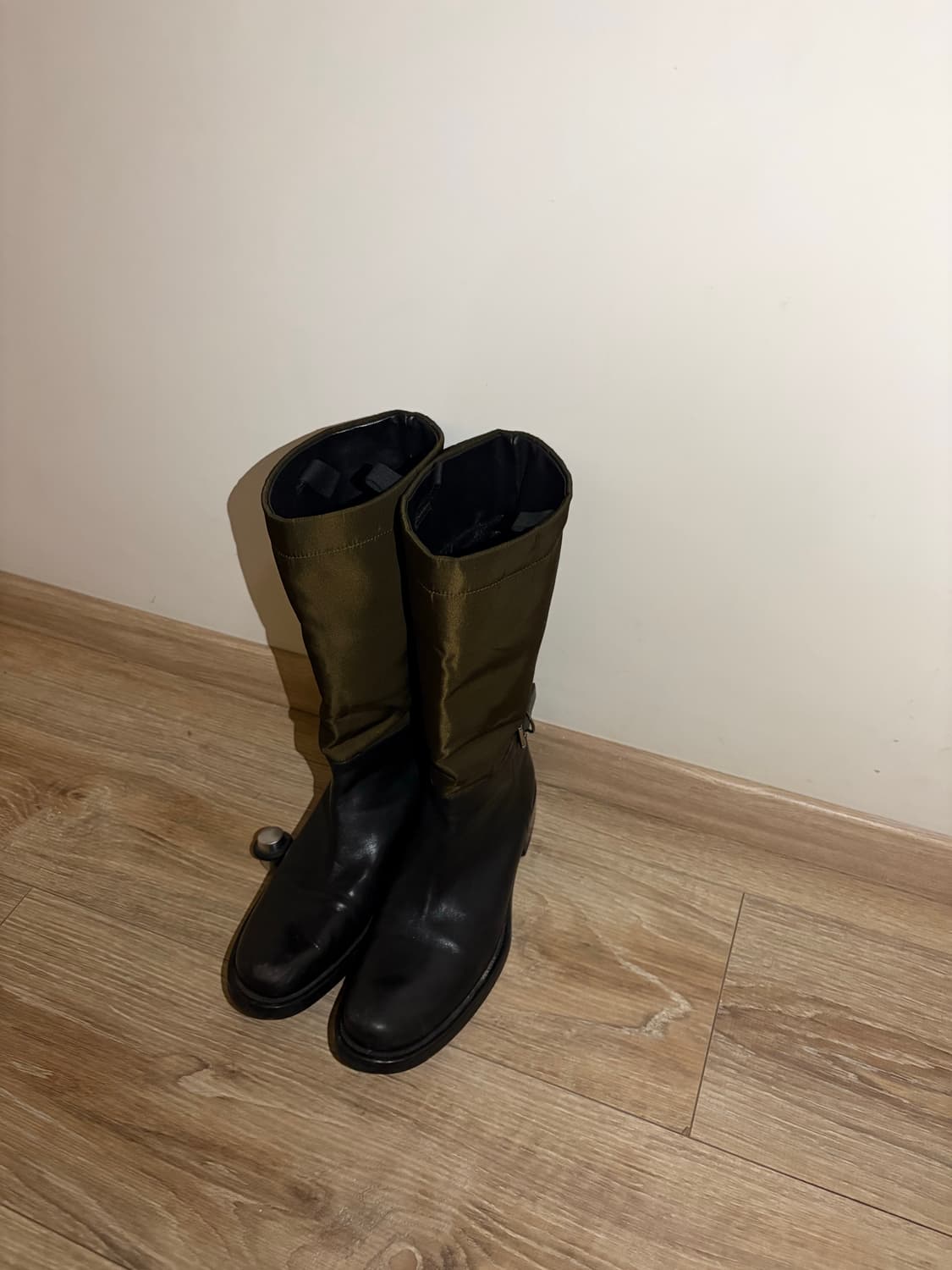 Prada boots 37 1/2 상품이미지4